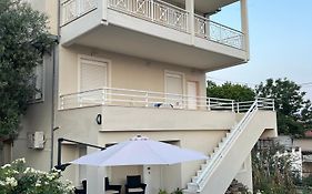 Aiolos Seaside Apartment